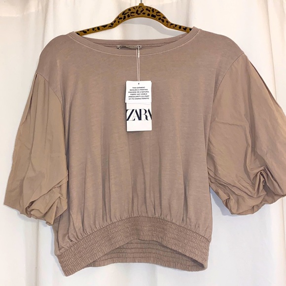 Zara Baloon Sleeved Crop
